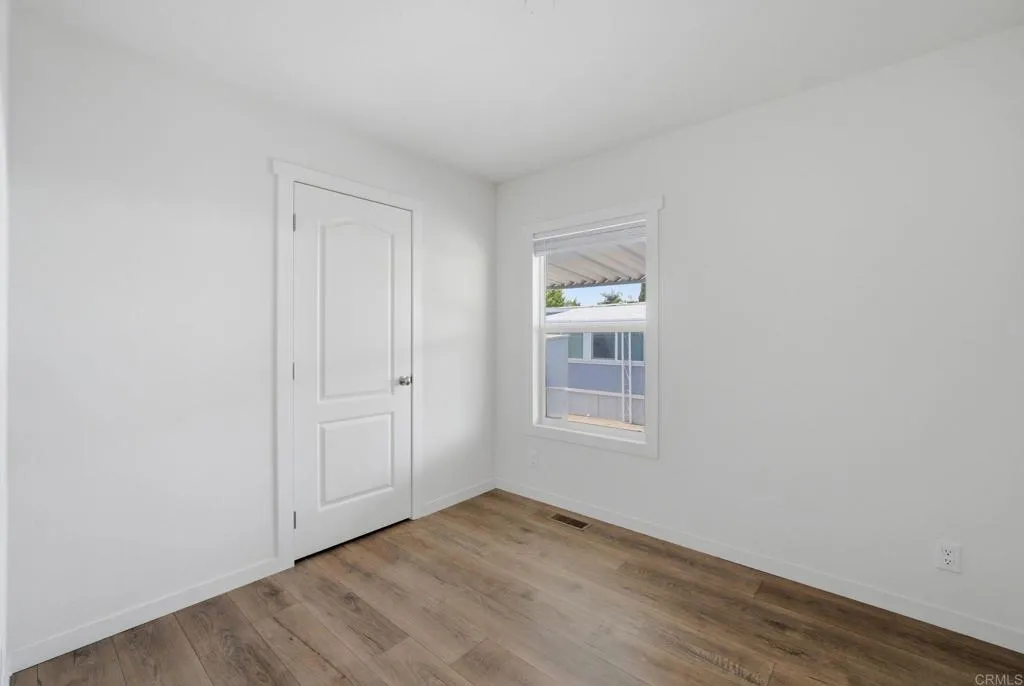 https://cdn.realtyfeed.com/cdn/127/306735763/c7c7d1fef4a272c86de7a3bfa1598651.webp
