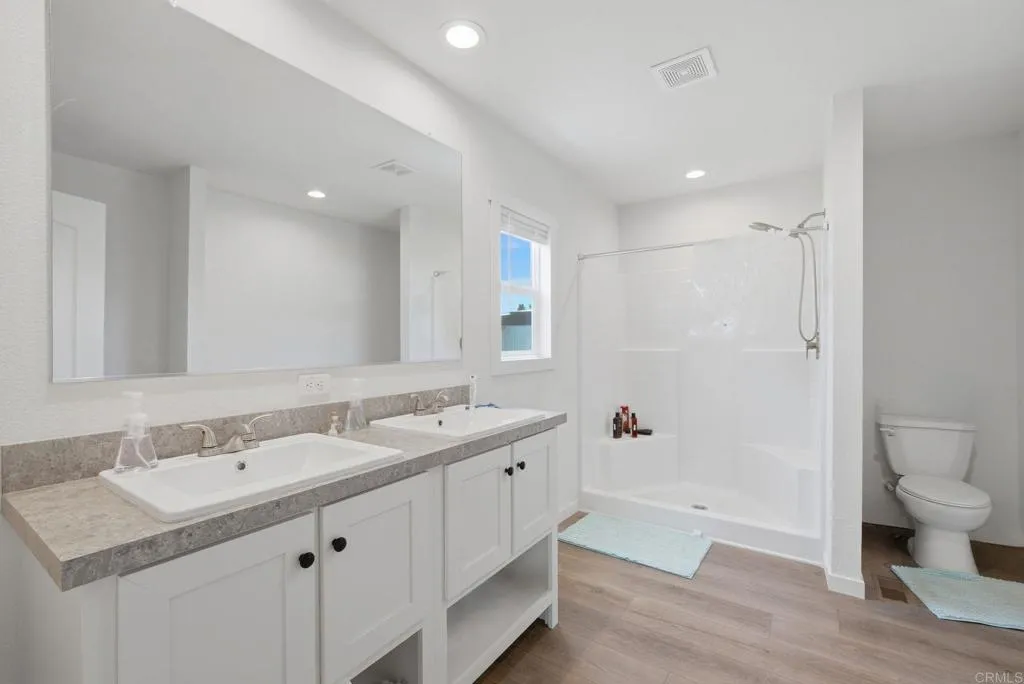 https://cdn.realtyfeed.com/cdn/127/306735763/fcd9b0c1ea0701c83070e46008d4ee23.webp