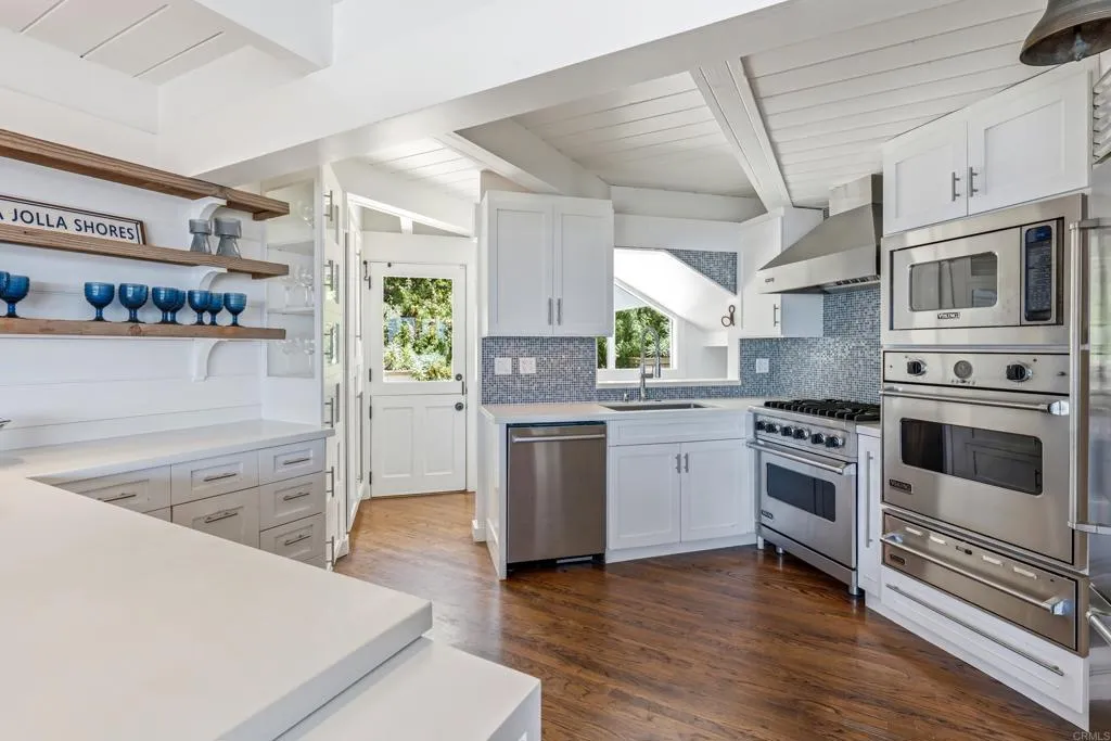 https://cdn.realtyfeed.com/cdn/127/306735768/37aa9215f12503b4ee72c81869fc3df3.webp