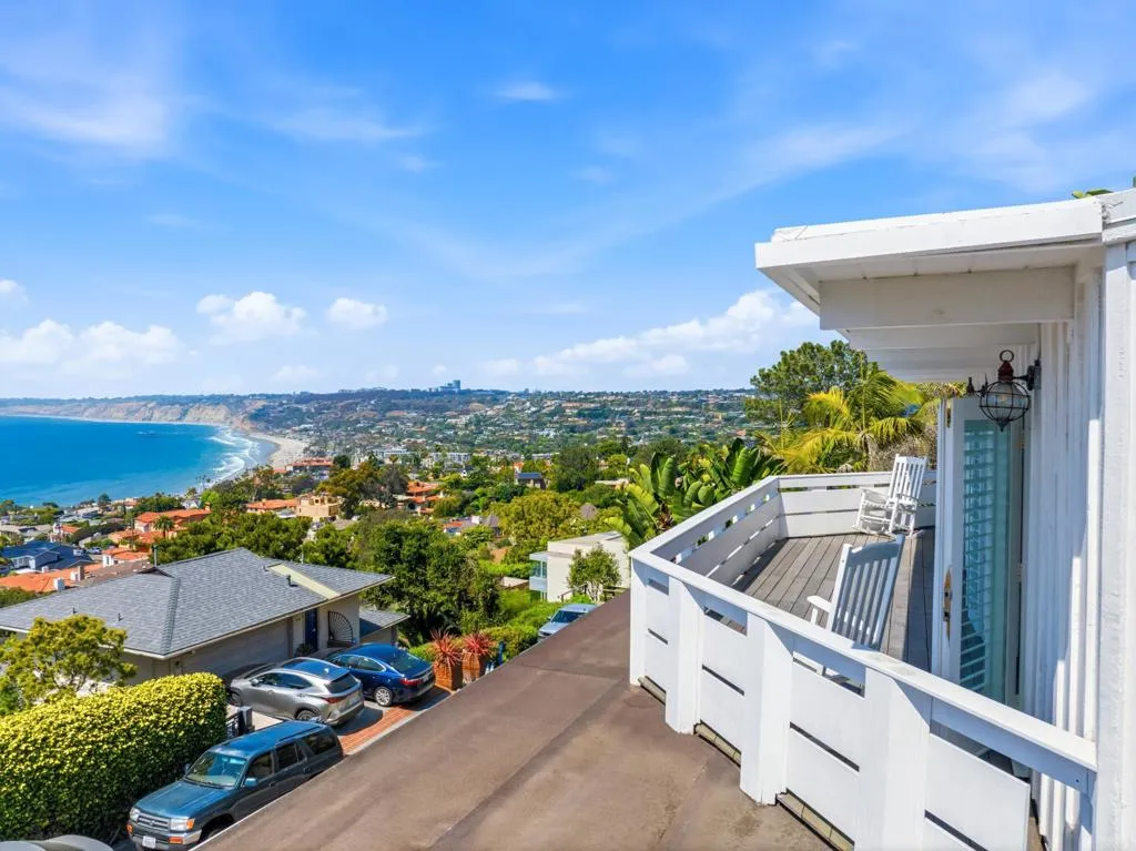 https://cdn.realtyfeed.com/cdn/127/306735768/8411c17f3ca9855876eab827110387dc.webp
