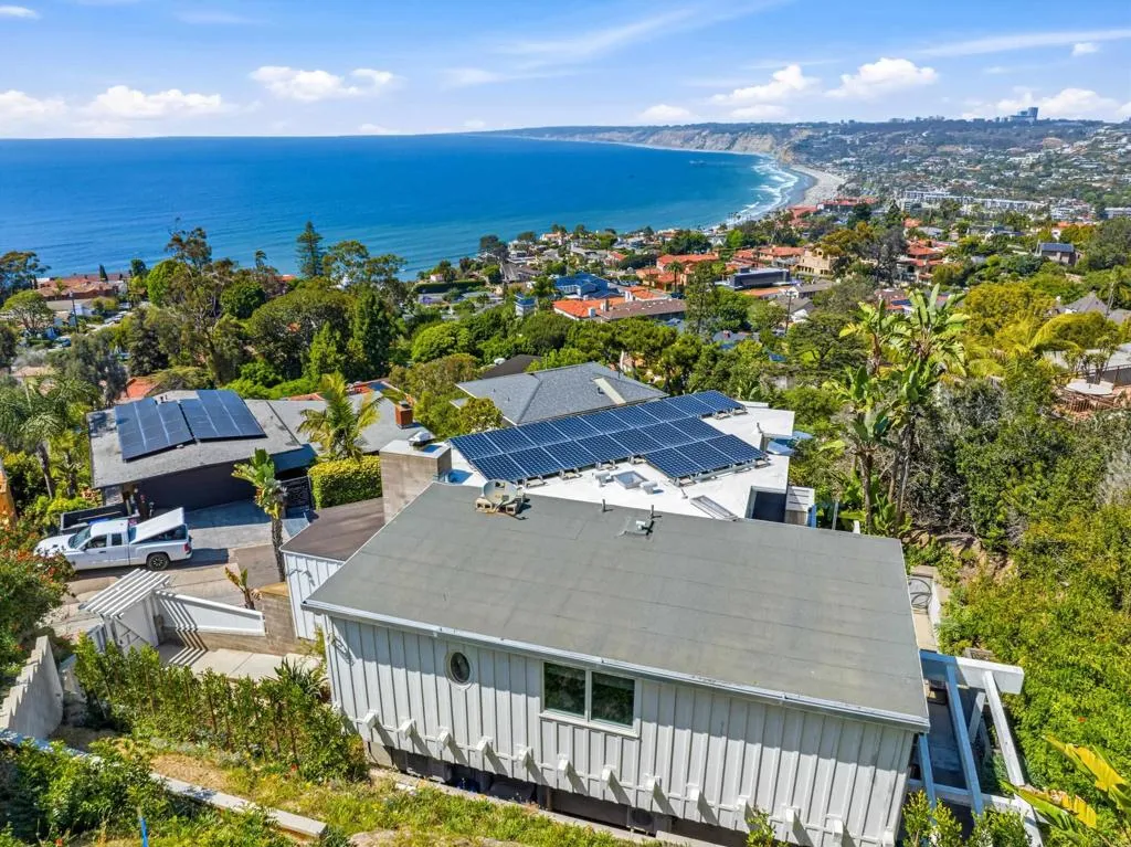 https://cdn.realtyfeed.com/cdn/127/306735768/8a99b50b891f5f42be1e7d8f13b88b9d.webp