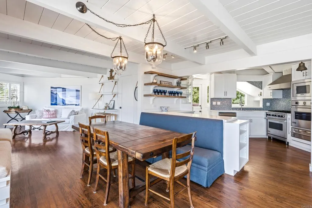 https://cdn.realtyfeed.com/cdn/127/306735768/f138a4d9ad77961b9520d9ec64d312b4.webp