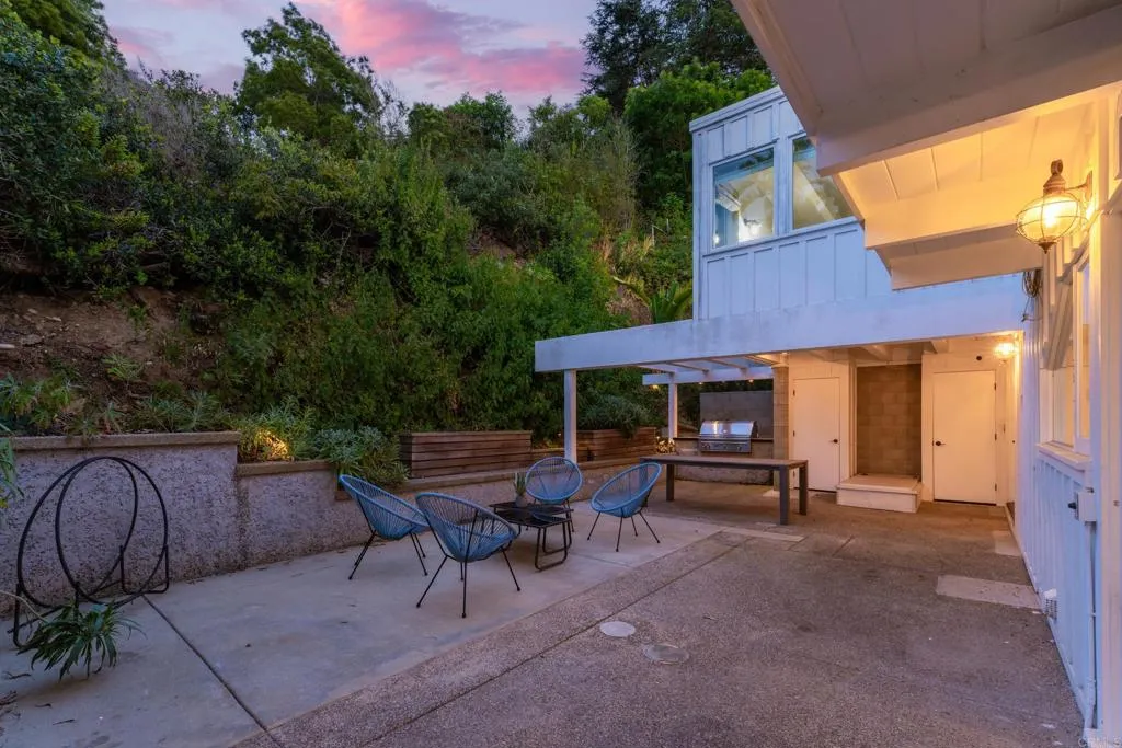 https://cdn.realtyfeed.com/cdn/127/306735768/f9dd08a15a34644fb01fd77b83d0f3dd.webp