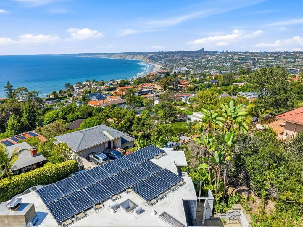 https://cdn.realtyfeed.com/cdn/127/306735768/fb81df7214d7037669a4c22ff685b4a4.webp