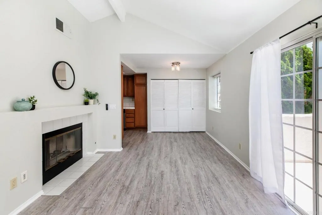 https://cdn.realtyfeed.com/cdn/127/306735769/0dee4172901366549022000451cf48b3.webp