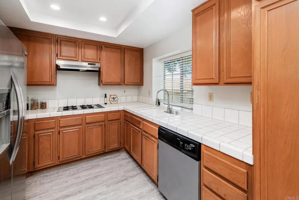 https://cdn.realtyfeed.com/cdn/127/306735769/46b32cb6a0f946e8a6e87a3fd895b0b3.webp