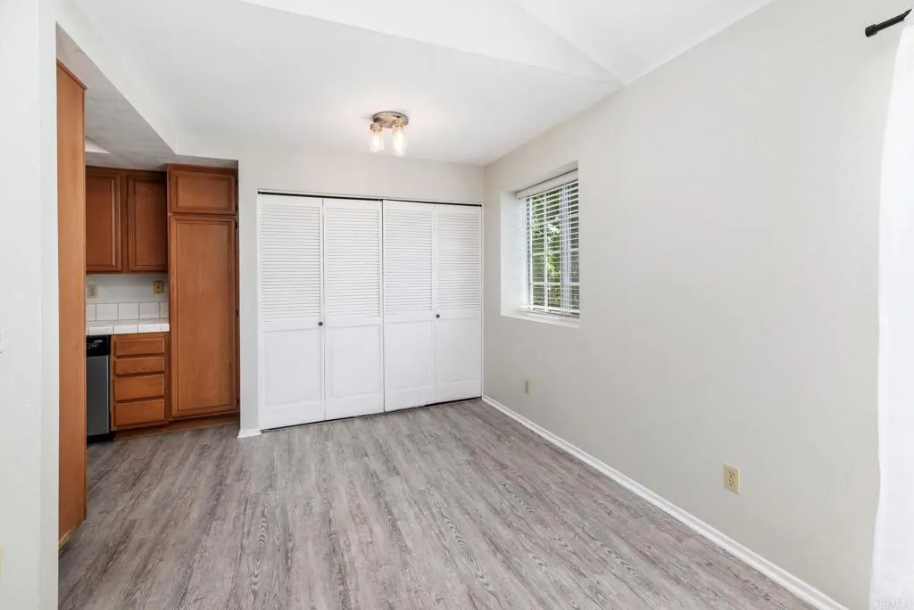 https://cdn.realtyfeed.com/cdn/127/306735769/93d77b2e97a58bb2095304b1bb32fcf0.webp