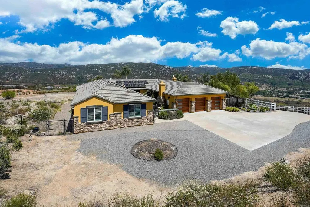 22963 Stokes Road, Ramona, CA 92065 - Photo 3 of 50, Ramona, CA