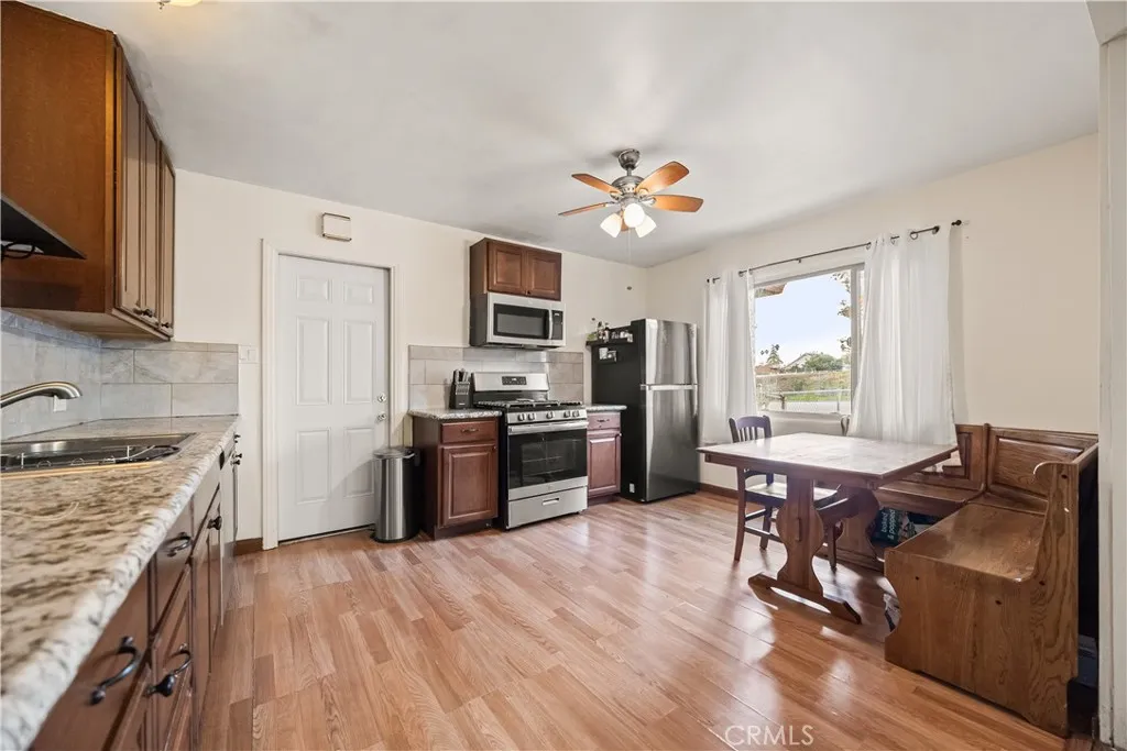 Banning, CA 92220