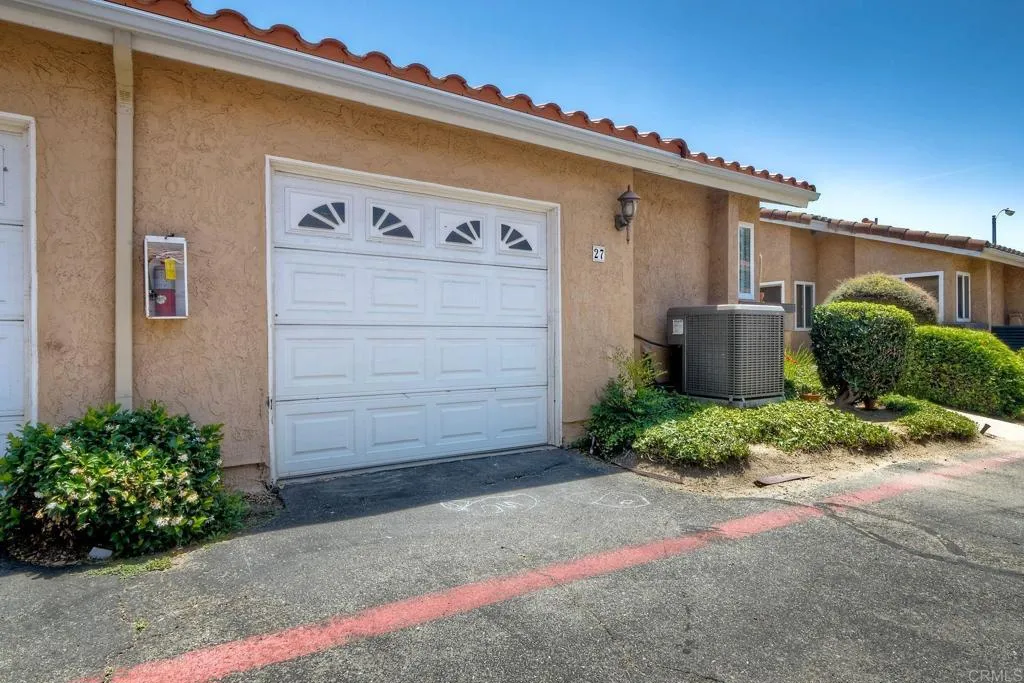 https://cdn.realtyfeed.com/cdn/127/306735861/ca4a1785e41a0b033127d34ed26efaed.webp