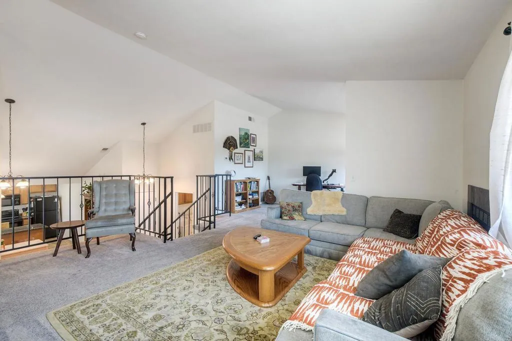 https://cdn.realtyfeed.com/cdn/127/306735861/cdb5507b5ffa8b8cbe5fbf8ff9528755.webp