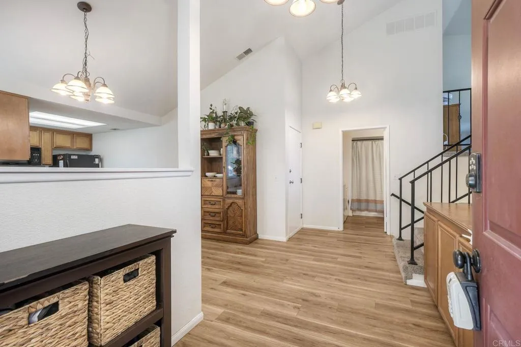 https://cdn.realtyfeed.com/cdn/127/306735861/de7c51ed8e25cd5ceed8cb791d7e5da1.webp