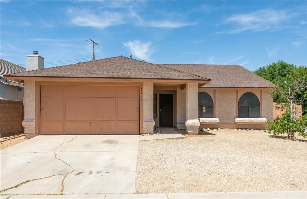 45539 York Place, Lancaster, CA 93534 - Photo 2 of 23, Lancaster, CA