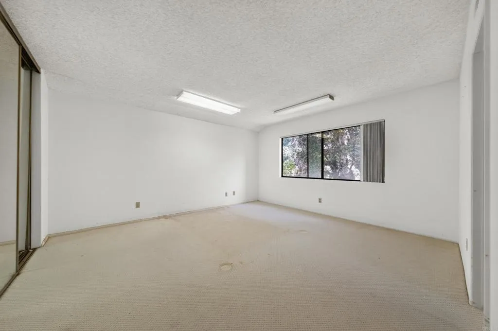 https://cdn.realtyfeed.com/cdn/127/306735930/0030a192594fec1f29e76156d294a5f5.webp