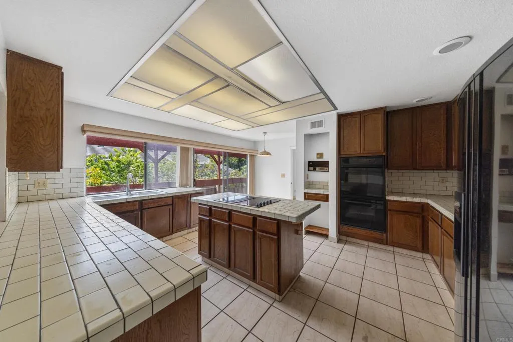 https://cdn.realtyfeed.com/cdn/127/306735930/341ef55d53c51bf04afd1afdca144855.webp