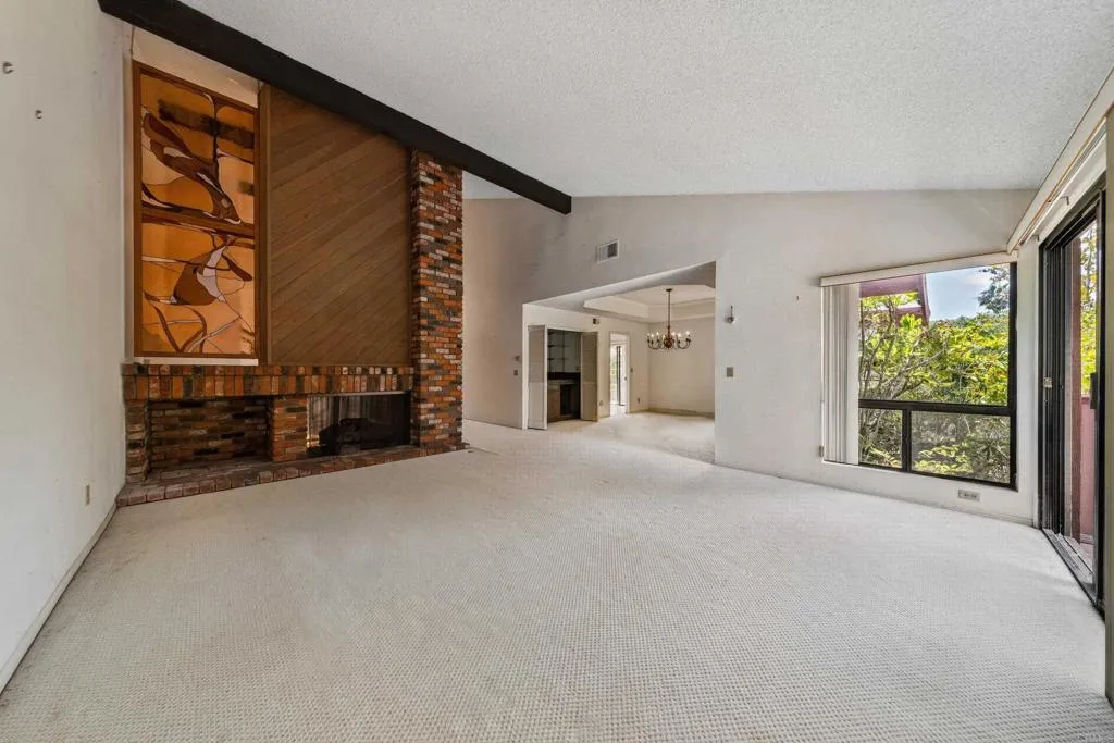 https://cdn.realtyfeed.com/cdn/127/306735930/954934631cf26ebc7316ccd800d51055.webp