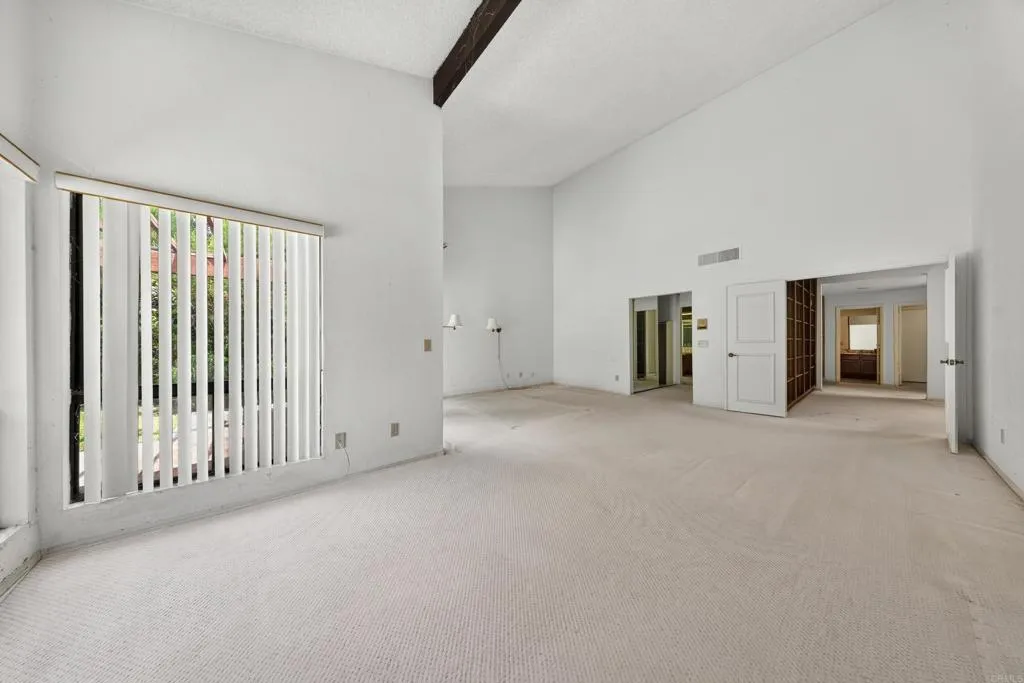 https://cdn.realtyfeed.com/cdn/127/306735930/ade788500f0de6ff0e50c2ecc64513a8.webp