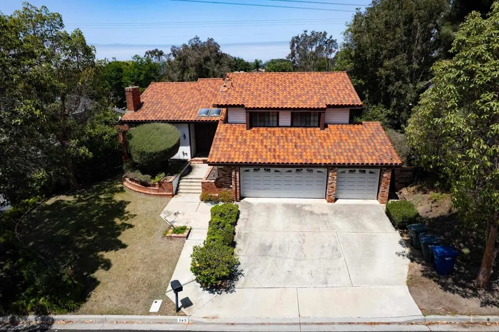 https://cdn.realtyfeed.com/cdn/127/306735930/c137f40a785a94460373021dfcd98d92.webp