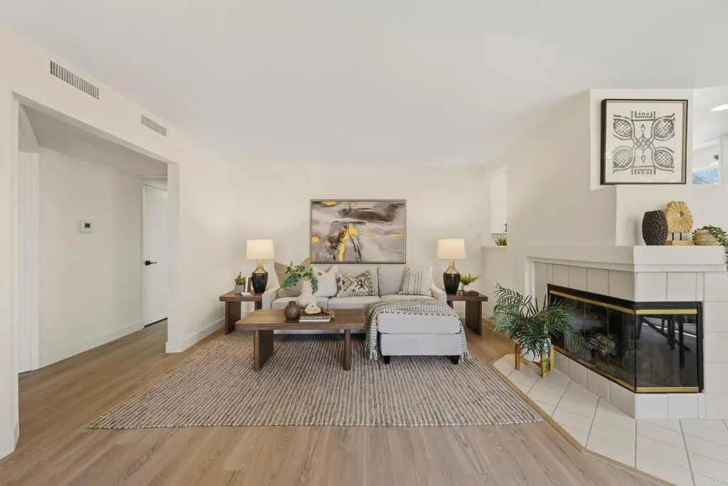 https://cdn.realtyfeed.com/cdn/127/306735940/5453ed1f04bde75f227251056c8bb303.webp