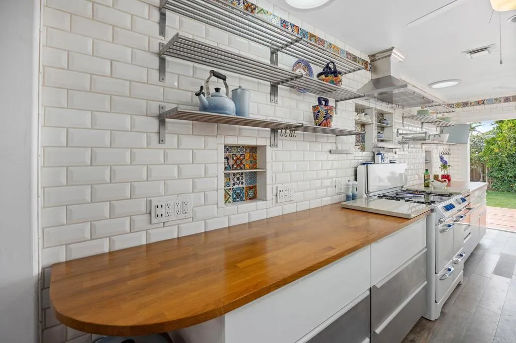 https://cdn.realtyfeed.com/cdn/127/306735962/22d7f7b57a1b7188b1223ef0e2c1c1d0.webp