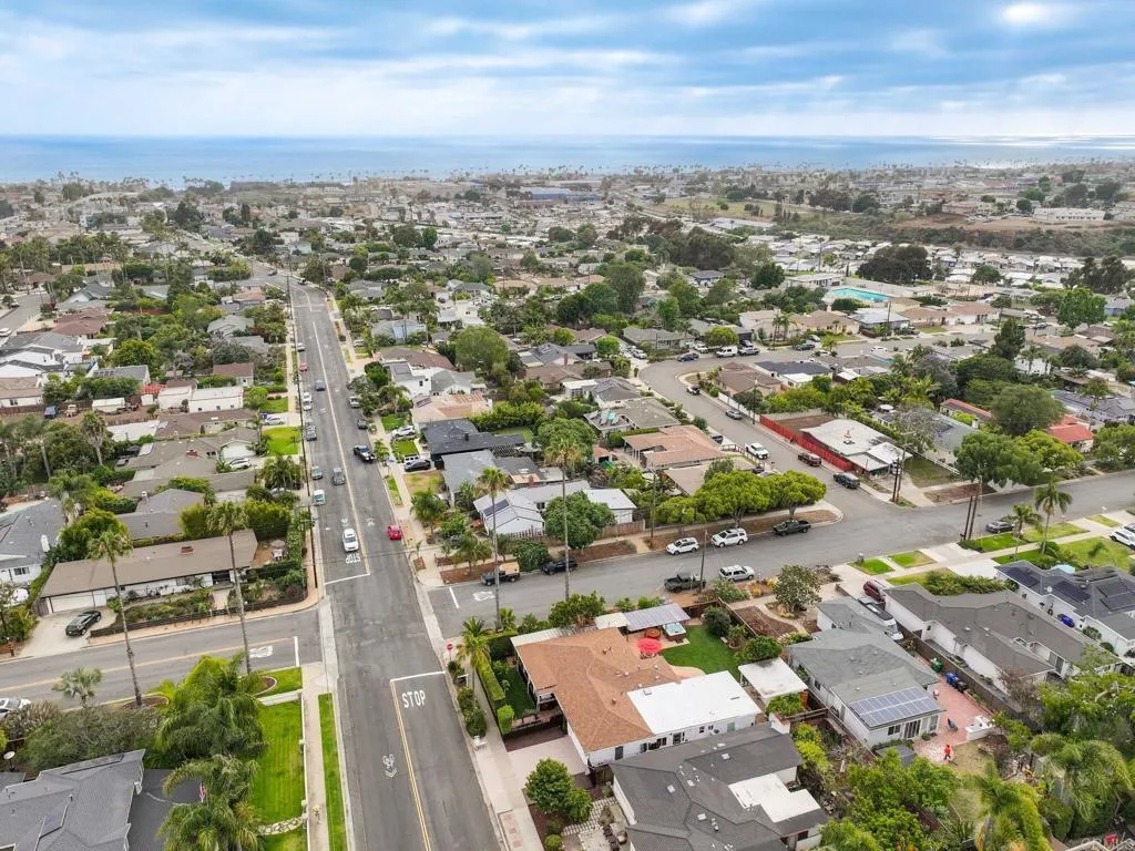 https://cdn.realtyfeed.com/cdn/127/306735962/ab8d2de36290a292c7f04ae46f8a2748.webp