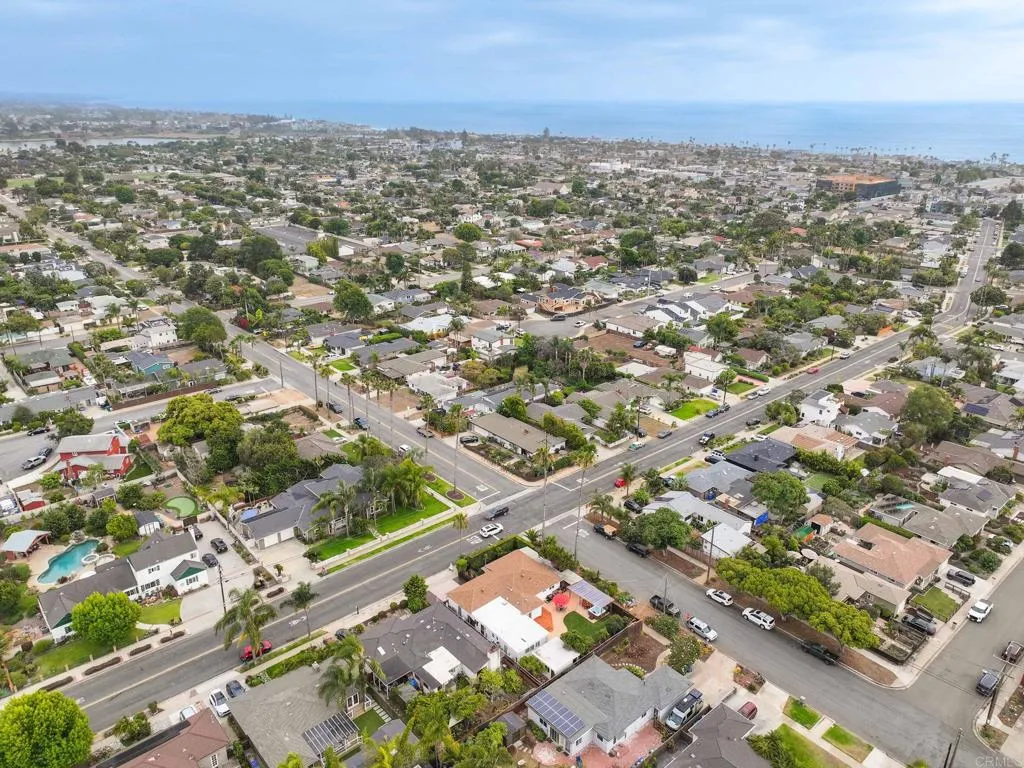 https://cdn.realtyfeed.com/cdn/127/306735962/ee7d6ddc3c9ba0700b990fb13c1e664c.webp