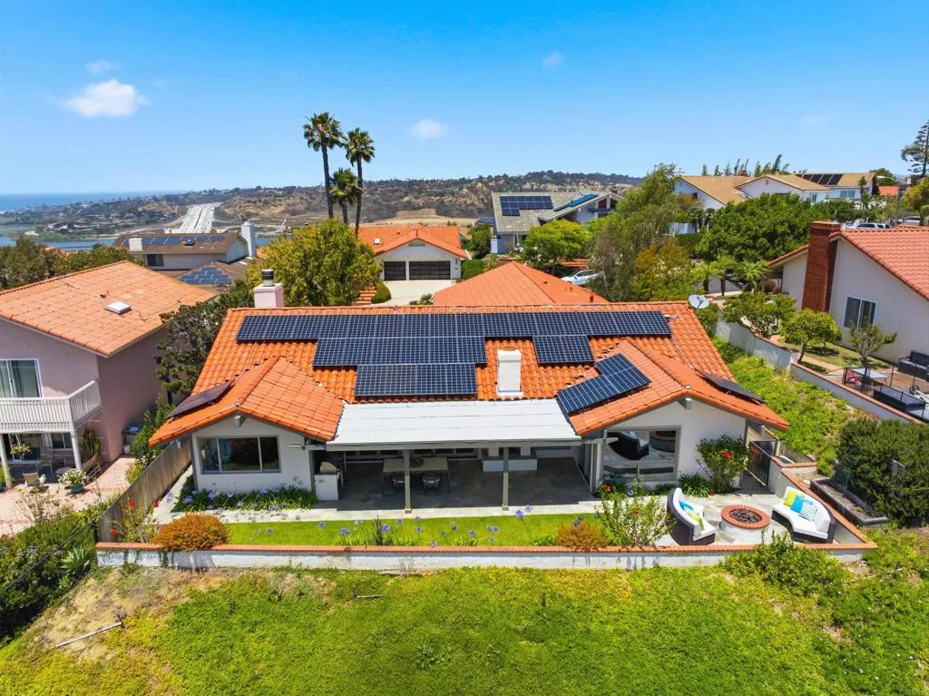 https://cdn.realtyfeed.com/cdn/127/306735964/203db04e8a2220b3a65ef0728c822150.webp