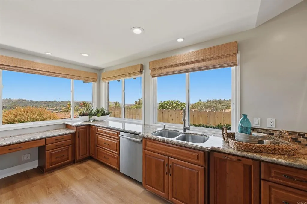 https://cdn.realtyfeed.com/cdn/127/306735964/2060658f5bef46b7f2041c6d6044a1e5.webp
