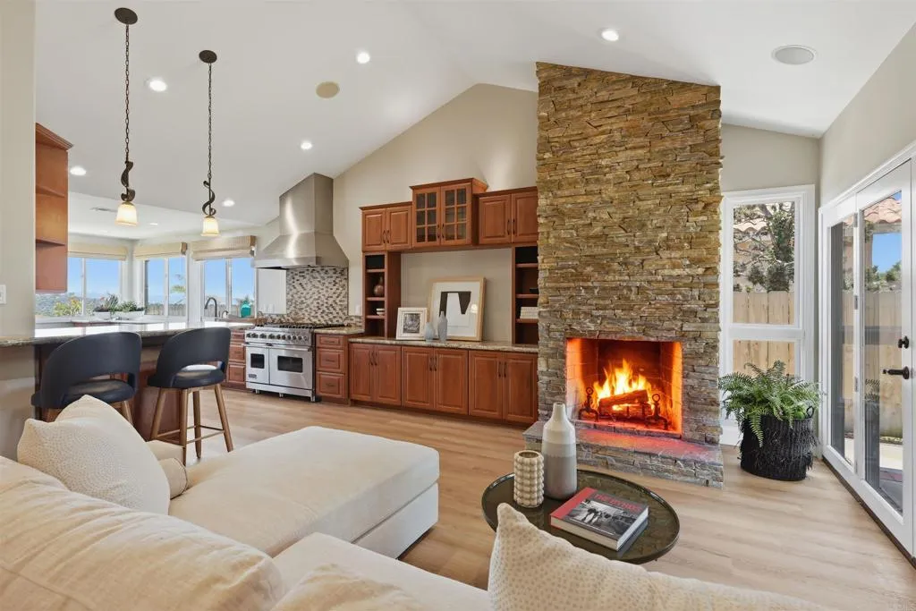https://cdn.realtyfeed.com/cdn/127/306735964/206501bfa874005dcdc5822176500b6e.webp