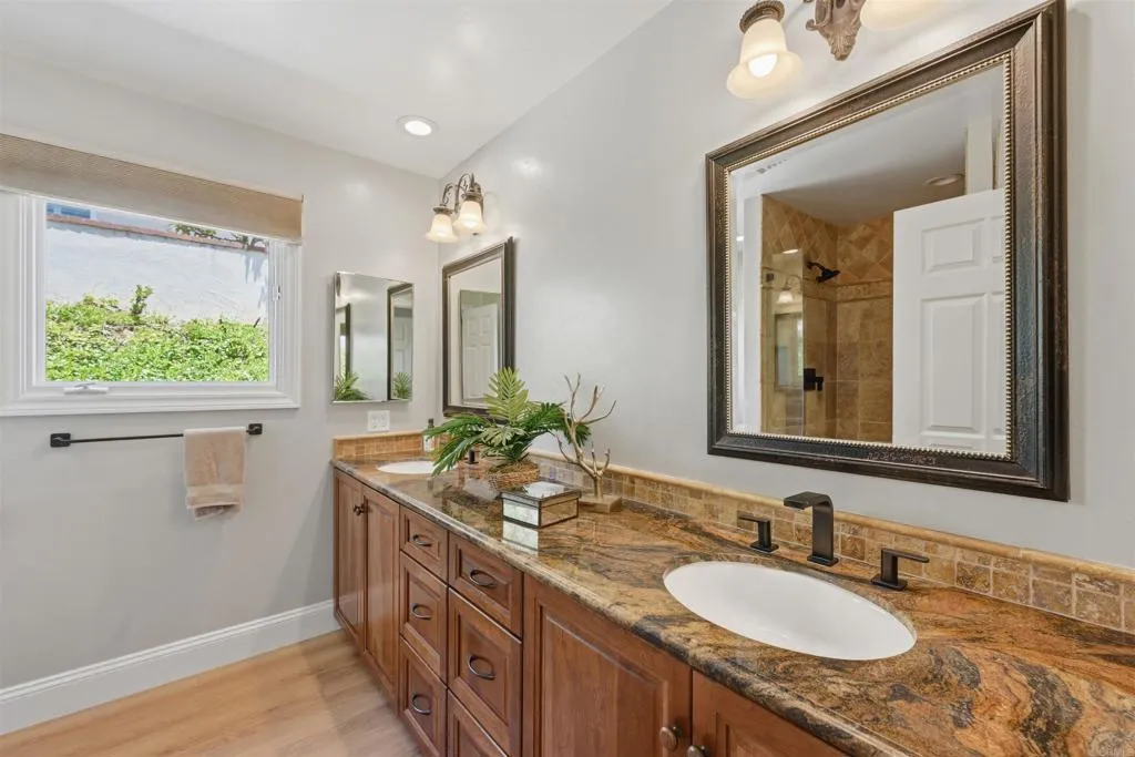 https://cdn.realtyfeed.com/cdn/127/306735964/3118bf739ea75f02d275c9a7e4895b5c.webp