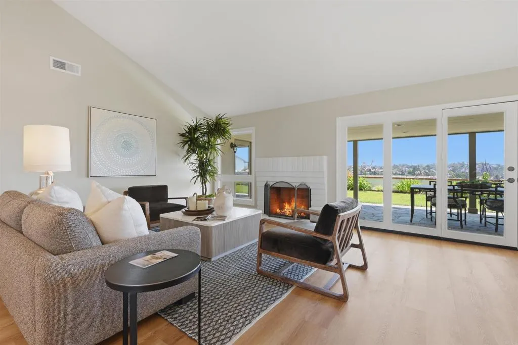 https://cdn.realtyfeed.com/cdn/127/306735964/4da57ee208cd051a3e1591132d935aa0.webp