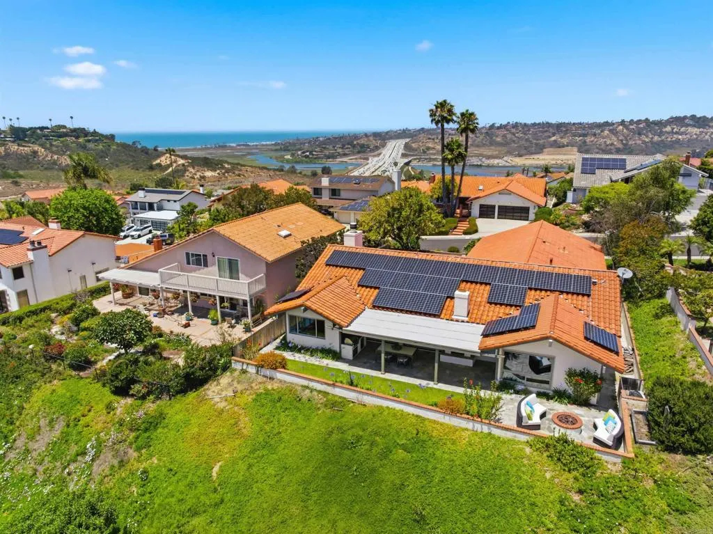 https://cdn.realtyfeed.com/cdn/127/306735964/729746f3c62fbc212fbfc724ef3c15a8.webp