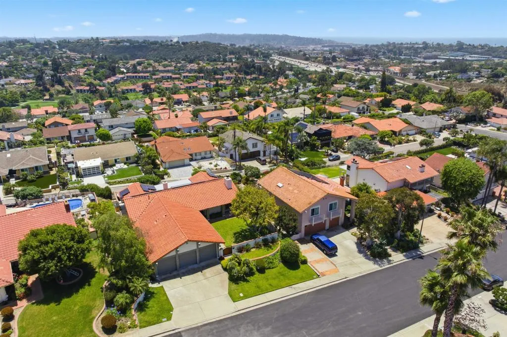 https://cdn.realtyfeed.com/cdn/127/306735964/7d5eb7b10e68470442f8626c202523ba.webp