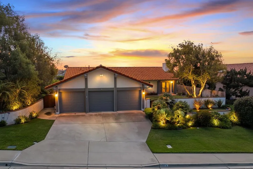 https://cdn.realtyfeed.com/cdn/127/306735964/82d9e27f7c4b868e924d95a3e5f5871e.webp