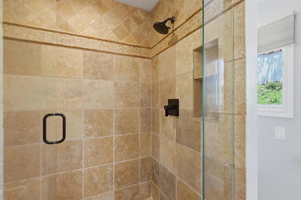 https://cdn.realtyfeed.com/cdn/127/306735964/82eee0508005381bf843fe184ca9bd83.webp