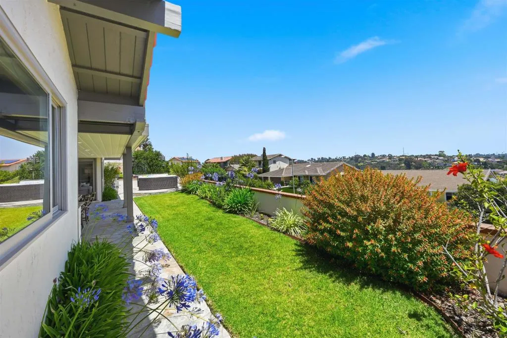 https://cdn.realtyfeed.com/cdn/127/306735964/d67c2d2498fe0173a8846fc47378d2d9.webp
