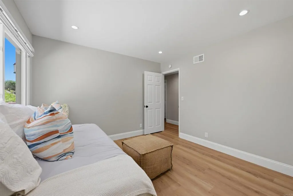 https://cdn.realtyfeed.com/cdn/127/306735964/ed8f08c9a7a39662c4e64d4aa006c653.webp