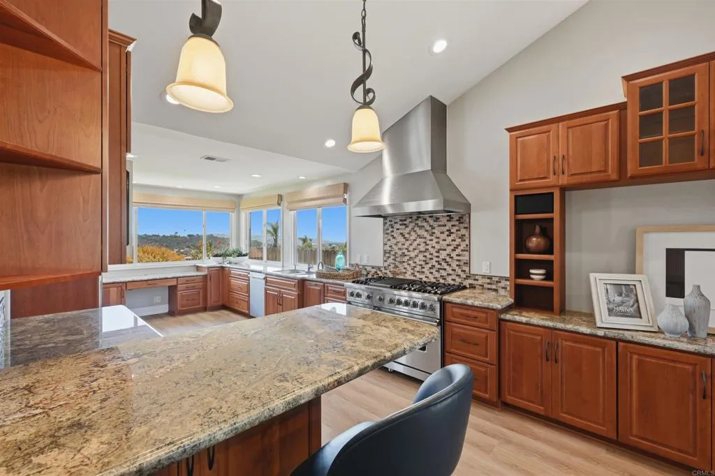 https://cdn.realtyfeed.com/cdn/127/306735964/ffcc562812059bc042bc26b1234c0728.webp