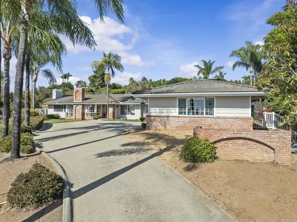 https://cdn.realtyfeed.com/cdn/127/306735977/7973eeaf3876ca23d2f5167c806066cd.webp