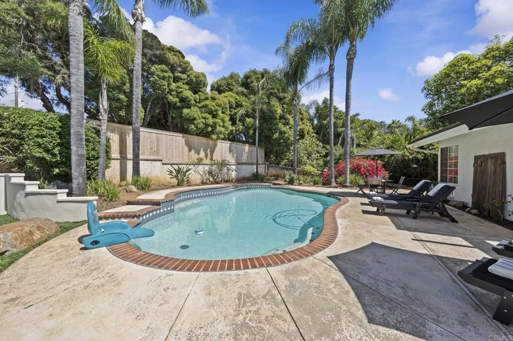 https://cdn.realtyfeed.com/cdn/127/306735977/eba8f31cdf13845f8b601a97a16df1f7.webp