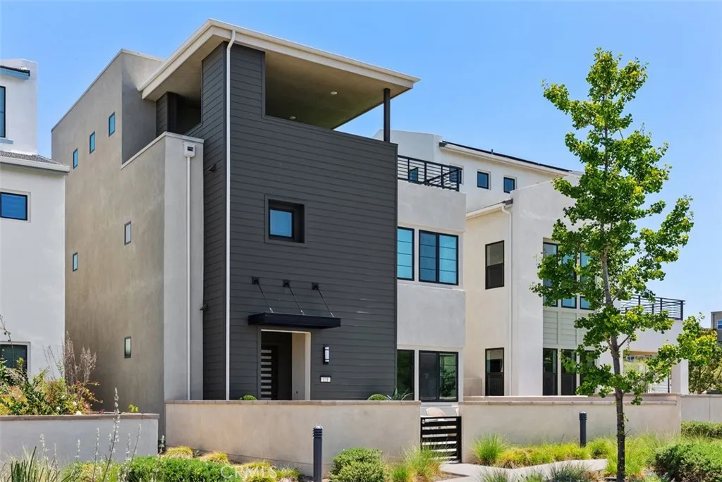 Irvine, CA 92618