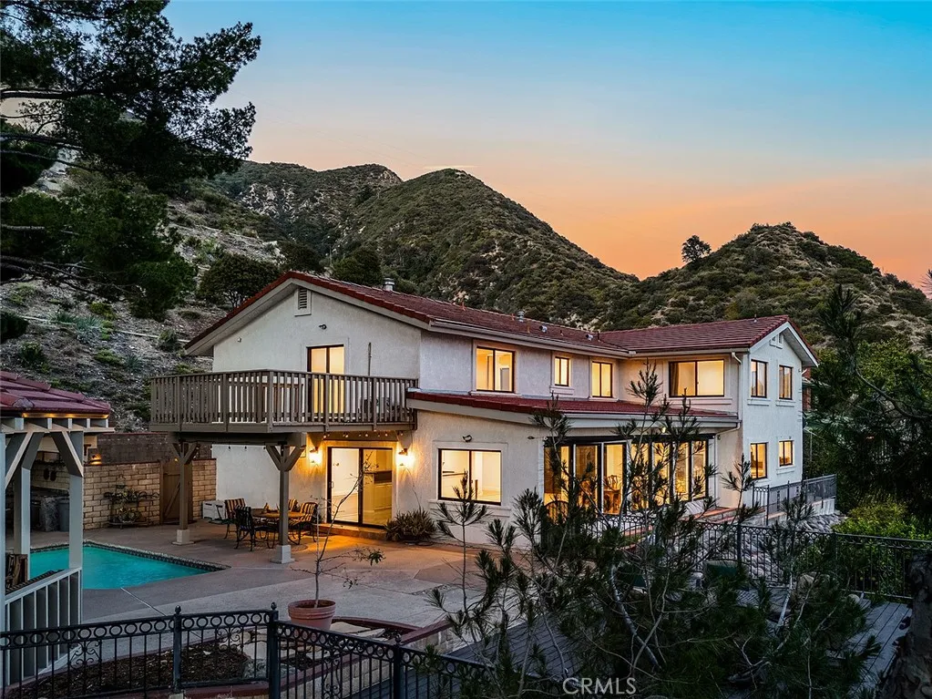 La Crescenta, CA 91214