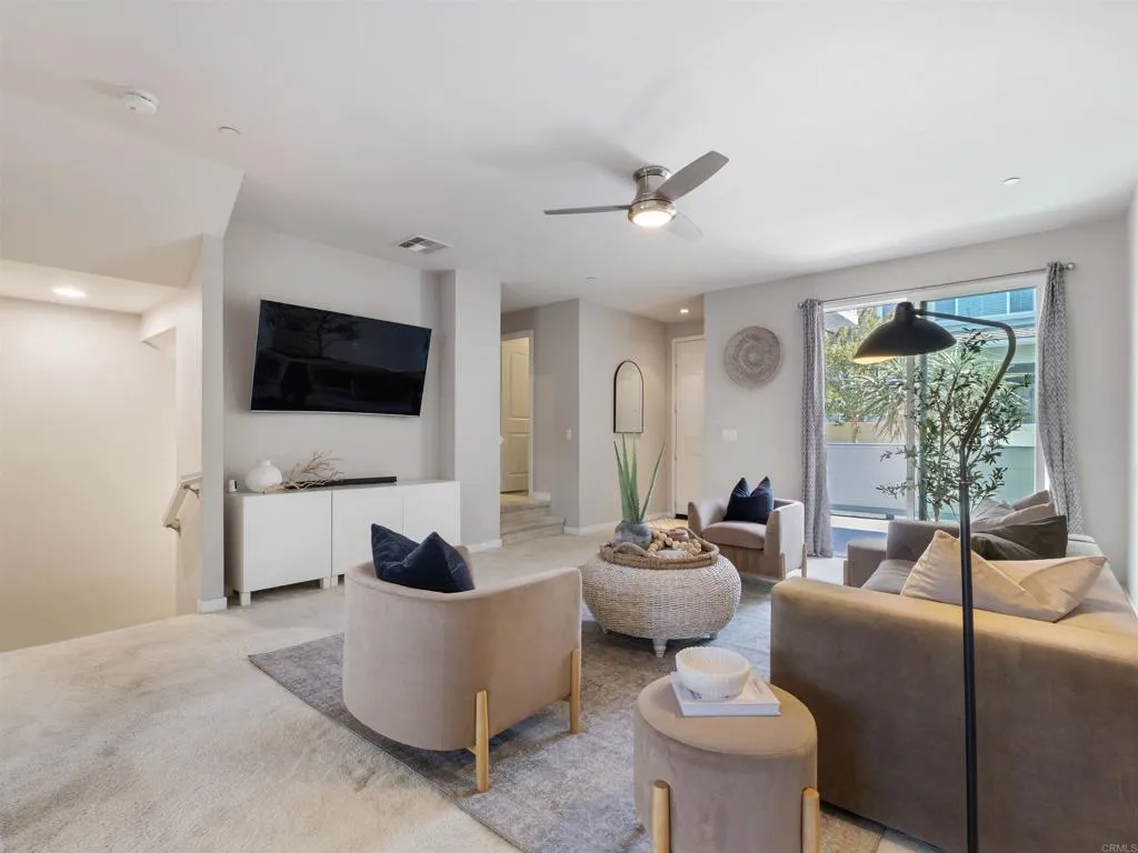 https://cdn.realtyfeed.com/cdn/127/306736092/076318deaea5652256e0e3b16d3256da.webp