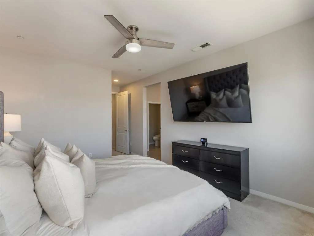 https://cdn.realtyfeed.com/cdn/127/306736092/b2d96210d4fa5025f8a9e432ae0fc79b.webp