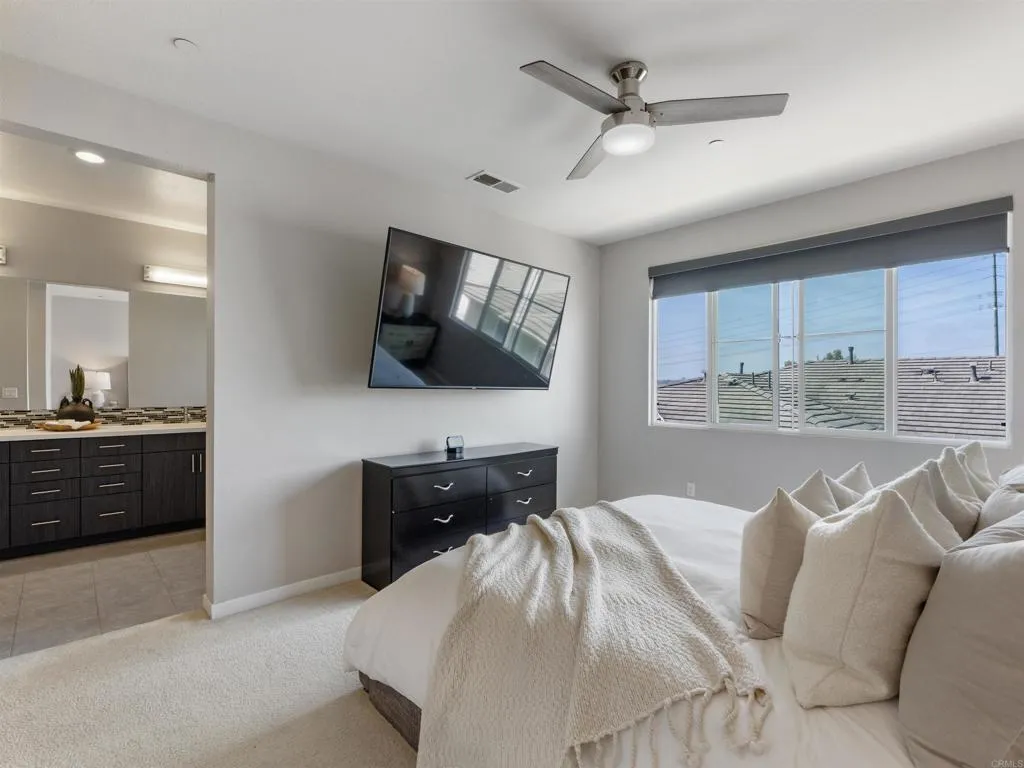 https://cdn.realtyfeed.com/cdn/127/306736092/bbb5b2c28d3e627aec48d3af2fd1cd72.webp