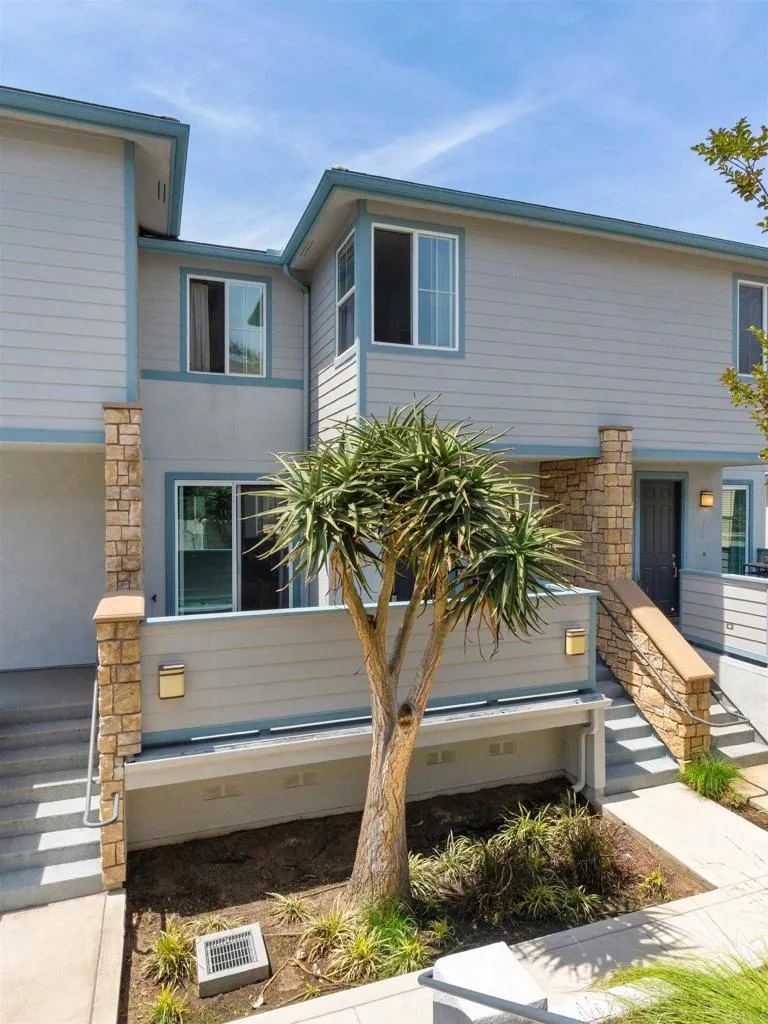 https://cdn.realtyfeed.com/cdn/127/306736092/f9fea53ff08980abf67706c4126aab39.webp