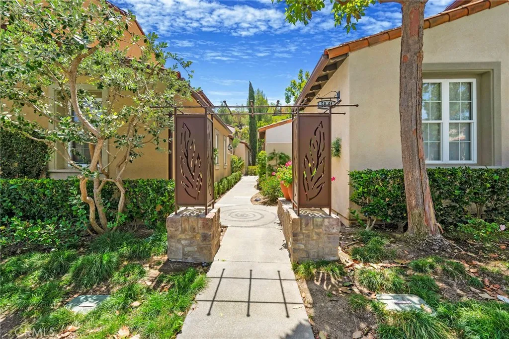 Irvine, CA 92603