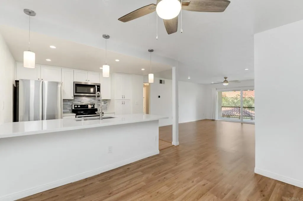 https://cdn.realtyfeed.com/cdn/127/306736160/123a71a4bbcc2189d7b649a167b4c0a6.webp