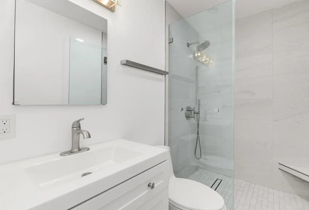 https://cdn.realtyfeed.com/cdn/127/306736160/51f51308e8dea5de24088d6c9ec288fa.webp