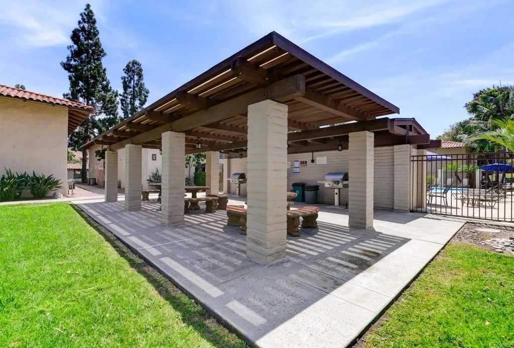 https://cdn.realtyfeed.com/cdn/127/306736160/6a3b7d3a2fd2a5cd5eab0a4789000b92.webp